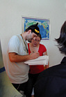 Peter und Sango (Michaela) instruieren die Teilnehmer